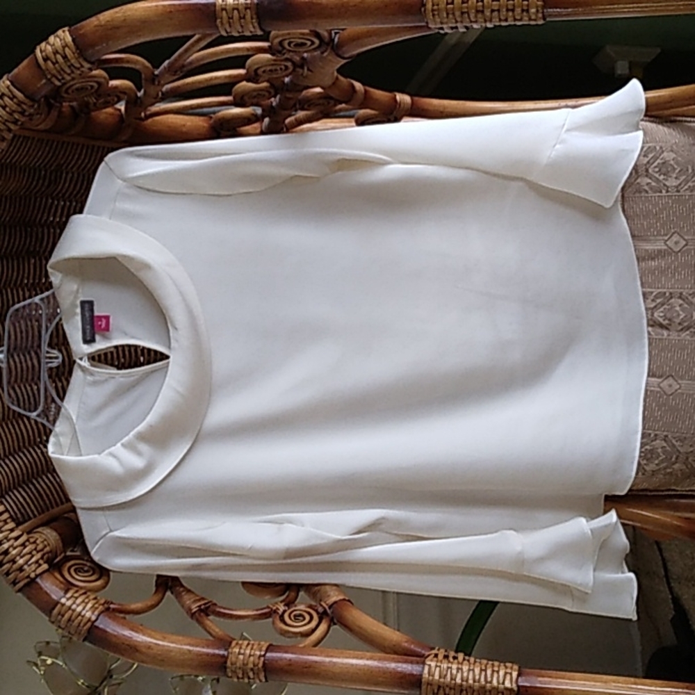 Vince camuto 100% polyester dressy top, lined